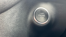 Volvo XC40 2.0 B4P Plus Dark 5dr Auto Petrol Estate